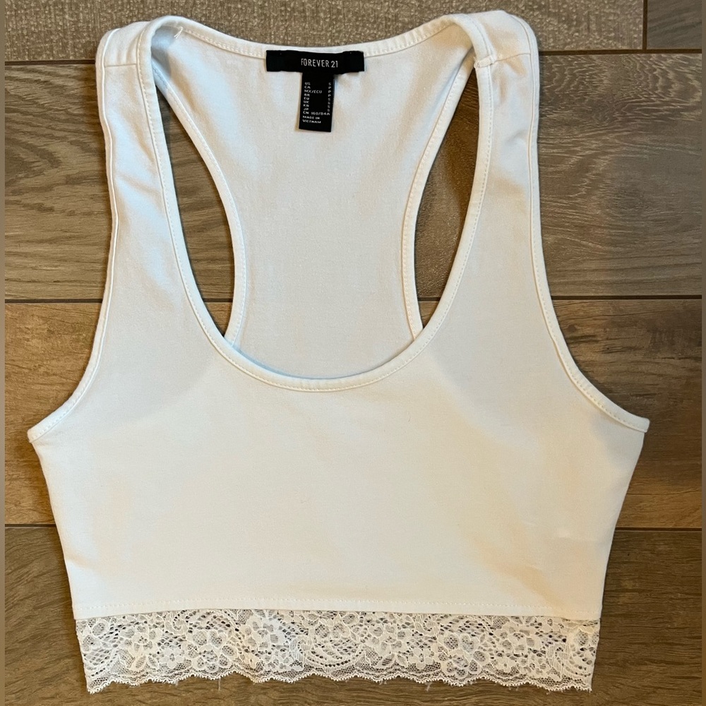 NWOT Forever 21 - women’s racerback bralette (small)